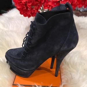 EUC ELIZABETH & JAMES Booties SIZE 7.5